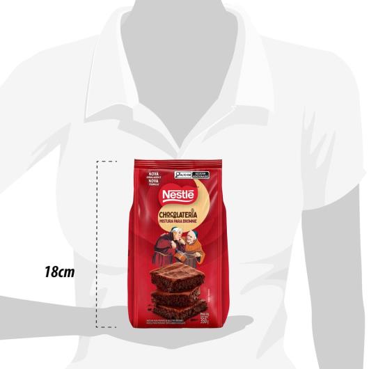 Mistura para Brownie NESTLÉ Chocolate 350g - Imagem em destaque