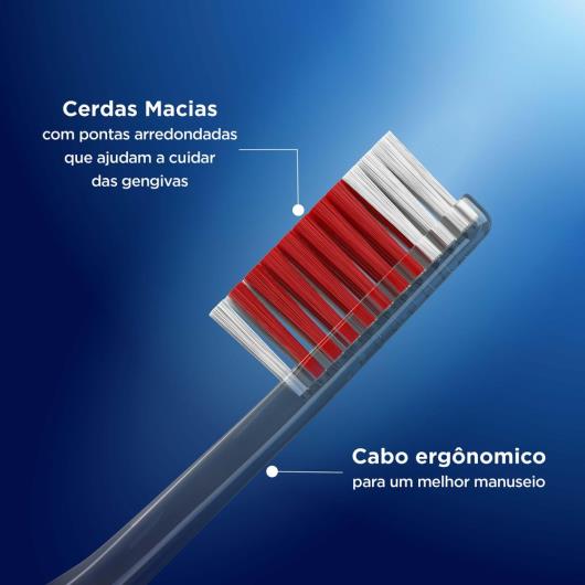 Escova Dental Macia Clean Oral-B Pro-Saúde 2 Unidades - Imagem em destaque