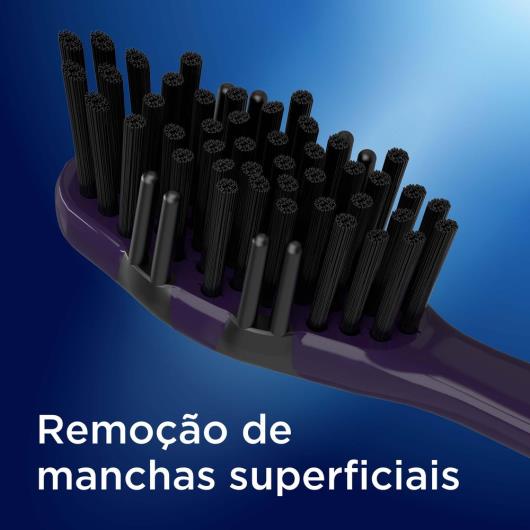 Escova Dental Macia Oral-B 3D White 2 Unidades - Imagem em destaque