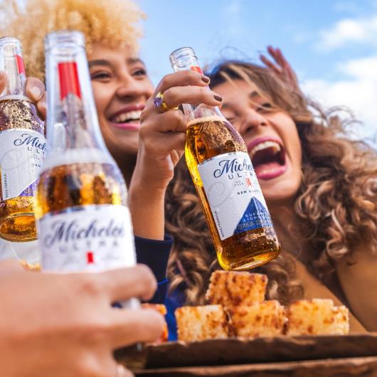 Cerveja de baixa caloria Michelob Ultra Sem glúten Lata 350ml - Imagem em destaque