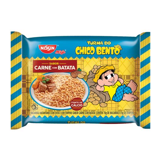 Macarrão instantâneo carne com batata Turma do Chico Bento Nissin 75g - Imagem em destaque
