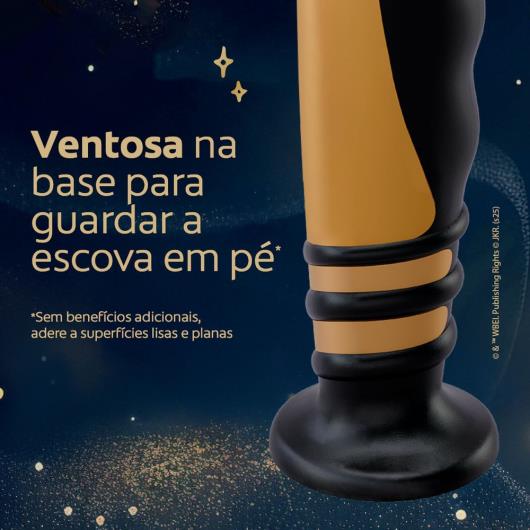 Escova Dental Harry Potter Infantil Ultramacia Colgate 4 Unidades - Imagem em destaque