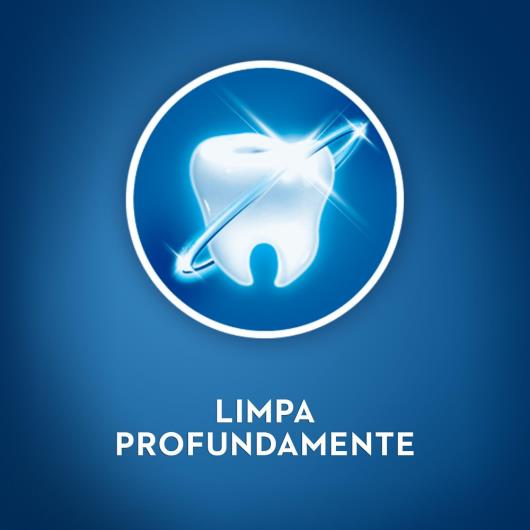 Escova dental Oral-B 40 complete - Imagem em destaque