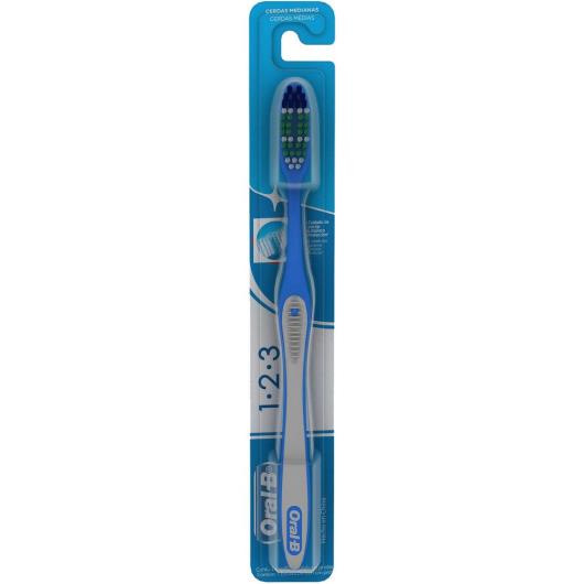Escova dental Oral-B clássica 123 - Imagem em destaque