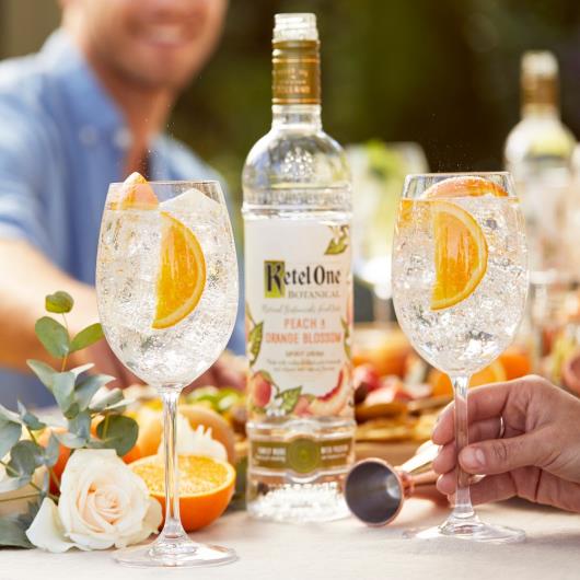 Vodka Ketel One Botanical Peach & Orange Blossom 750ml - Imagem em destaque