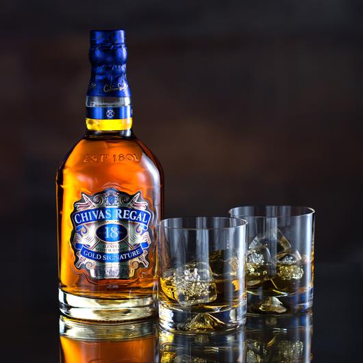 Whisky Chivas Regal 18 anos Escocês 750 ml - Imagem em destaque