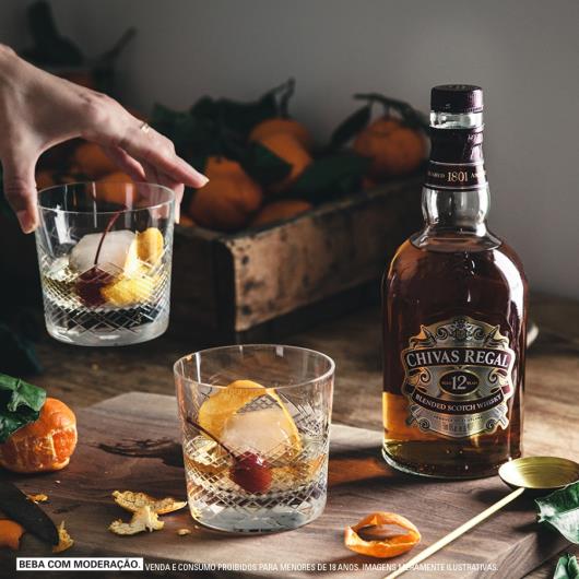 Whisky Chivas Regal 12 anos Escocês 750 ml - Imagem em destaque